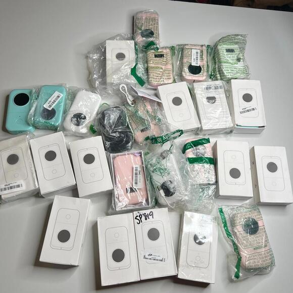 Lot 26 Phomemo D30 Smart Mini Label Maker Wireless Bluetooth Portable Printer - Picture 9 of 10